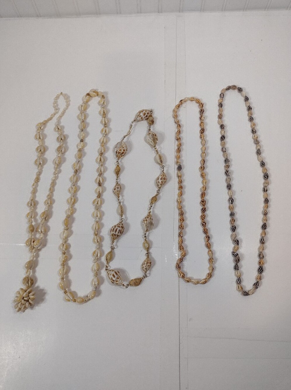 Set Of 5. Hand -strung. Seachell Necklaces.  Vintage